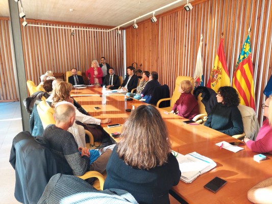Alicante formaliza la compra del antiguo 'súper' que acogerá el centro médico de San Gabriel