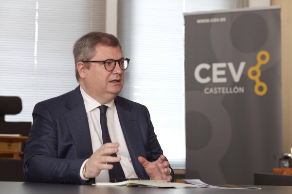 La CEV se queda descabezada en Castellón: Luis Martí renuncia a la presidencia sin relevo a la vista