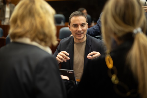 La UCO dice que Moncloa tuvo acceso al 'email' enviado a Lobato y apunta a varios cargos
