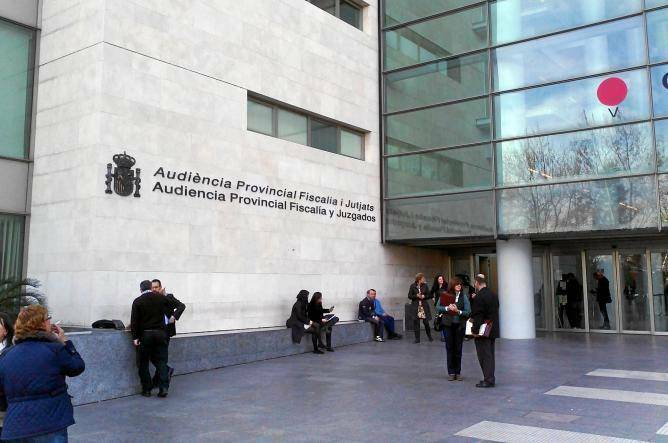 Anticorrupción ve indicios de amaño de contratos públicos para sufragar campañas del PSPV

