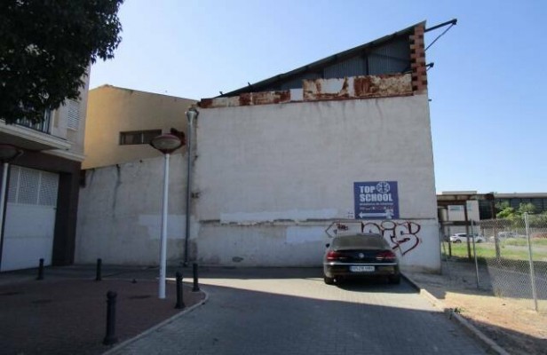 El Palacio de Elche seguirá adelante sin la parcela extra: no hay acuerdo con los propietarios