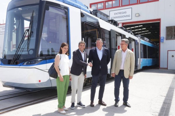 Mazón destaca que la Comunitat atrae inversiones cercanas a los 10.000 millones 