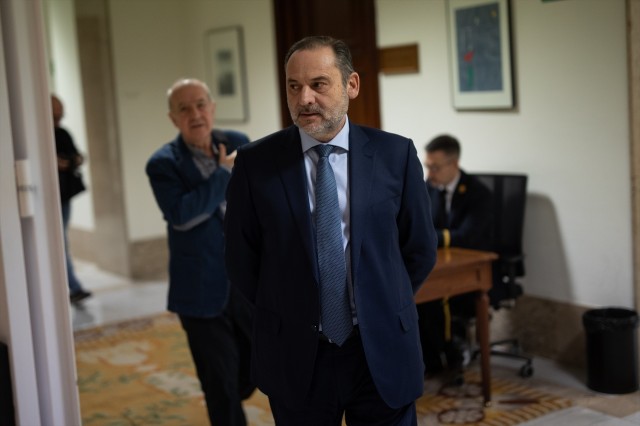 El Supremo pide el suplicatorio al Congreso para Ábalos al apreciar indicios de hasta cuatro delitos