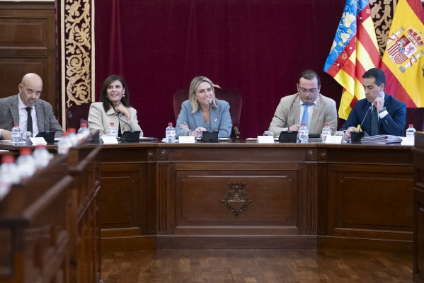 Vox se desmarca y evita el acuerdo político en la Diputación en defensa de la pesca ante Bruselas