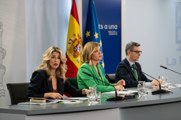 El Gobierno saluda el alza de la previsión de PIB y mantiene un 