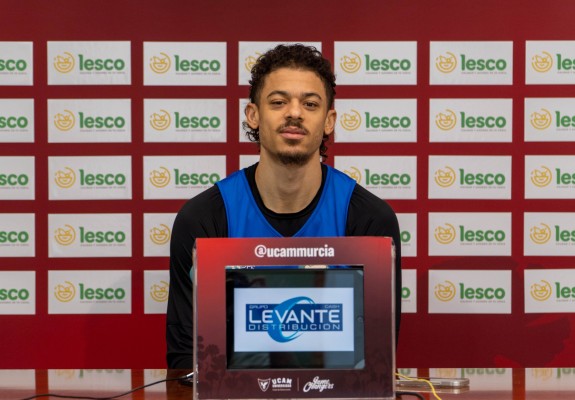 El UCAM CB busca ante el Peristeri griego en casa sellar el pase al top 16 