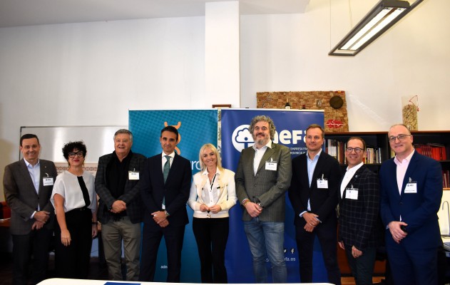 
Aefa y Cajamar renuevan su colaboración para fortalecer la empresa familiar en Alicante