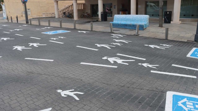 Benidorm invierte 573.000 euros en la mejora de la señalización horizontal de las calles
