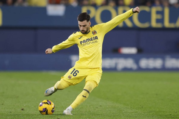 Álex Baena no puede tirar él solo del Submarino