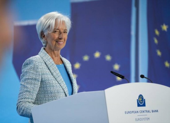 Lagarde espera seguir bajando los tipos de interés tras el recorte del pasado jueves
