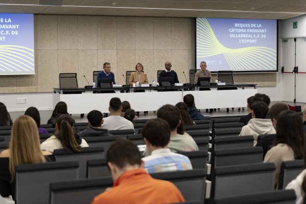 La Càtedra Endavant Villarreal CF de l'Esport lliura beques a 89 esportistes d'elit de l'UJI

