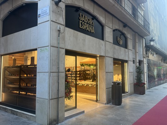 La gastronomía navideña aterriza en Murcia con la apertura en el centro de 