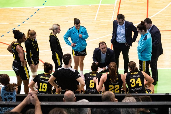 El Hozono Jairis es quinto y se acerca a la Copa al ganar por 55-78 en Vigo

