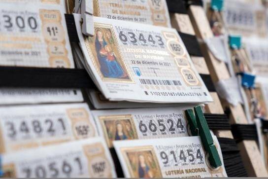 Una iniciativa solidaria invita a compartir décimos de lotería con los afectados por dana
