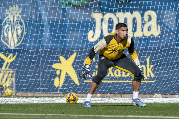 El Villarreal busca redención en un duelo directo ante al Betis para no descolgarse de la Champions