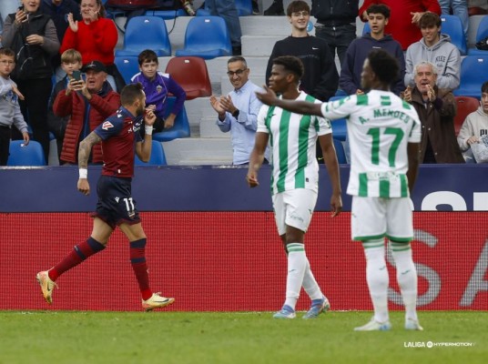 El Levante vuelve a ahogarse en la orilla
