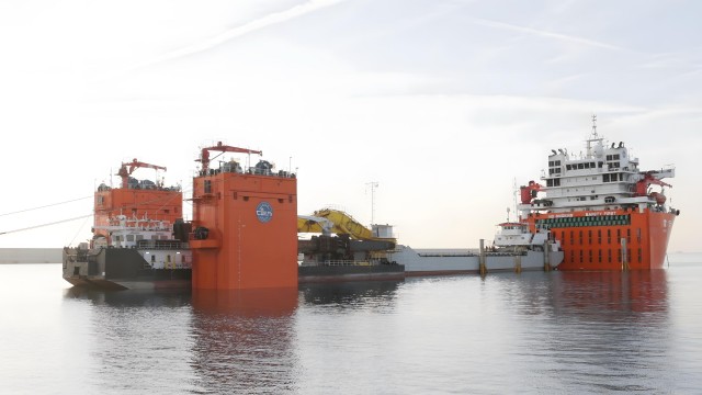 La travesía de la terminal norte del Puerto un año después del desbloqueo: la obra avanza por el mar