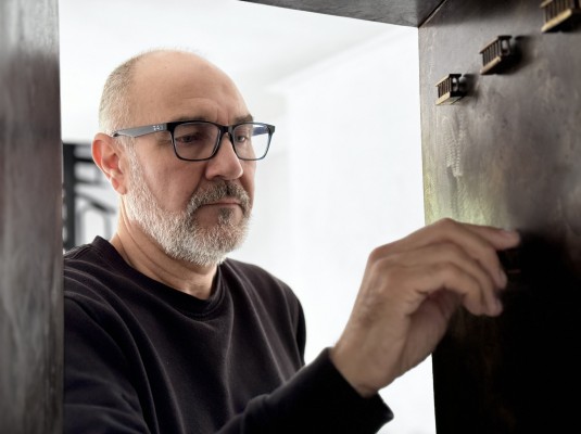 'Entre ruinas y atalayas': Vicente Barón reflexiona sobre la soledad de las ciudades desde sus refugios