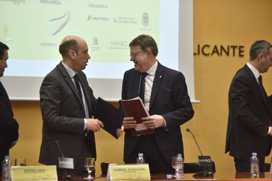 El PSPV toma la iniciativa sobre el relevo de Echávarri