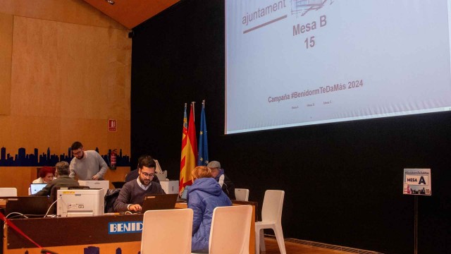 Benidorm registra 47.270 bonos descargados en cinco horas y casi 12.000 ya han sido canjeados
