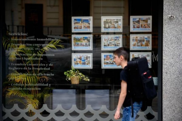 El Gobierno insta a las CCAA a aplicar la Ley de Vivienda y propone llegar al 20% de parque público