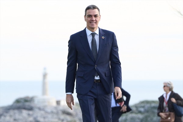 Sánchez reivindica el Estado de las Autonomías y apela a la 