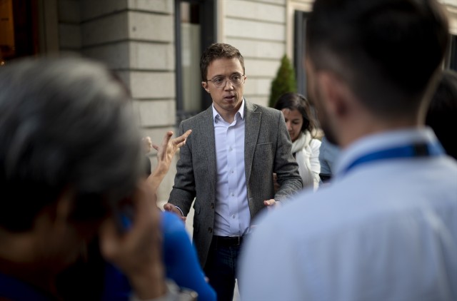 El juez reabre la causa contra Errejón por agresión sexual y cita al expolítico y a Mouliáa el 16 de enero