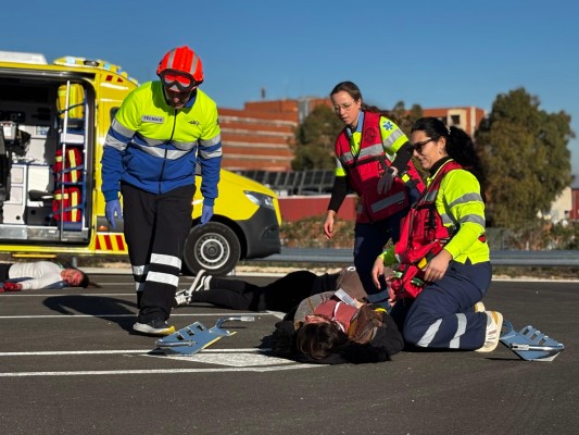 Bomberos de Murcia participan en un simulacro de emergencia con múltiples víctimas