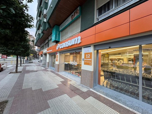 Consum abre 3 tiendas en Alzira, Elche y Murcia y suma 12 nuevos supermercados en lo que va de año
