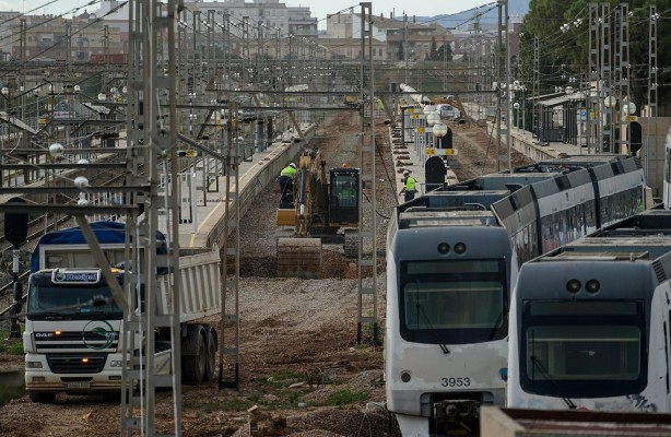 Siemens Rail, Rover y Comsa se llevan el grueso de los 53 millones en obras de emergencia de FGV