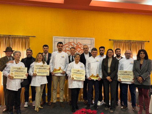 Hostelor concede su premio anual al restaurante El Faro, de Puntas de Calnegre
