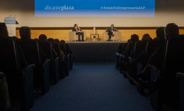 'Alicante Plaza' presenta una nueva edición del 'Anuario Empresarial: Tierra de Empresas'
