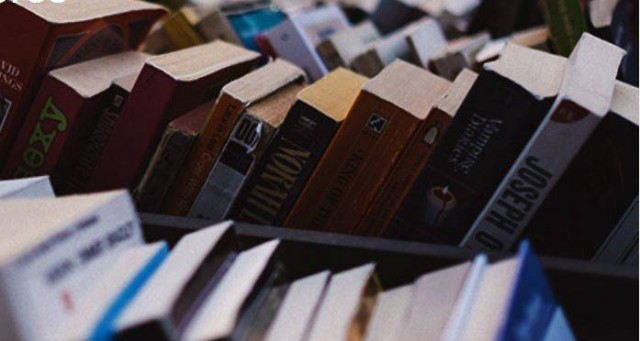 Quince obras murcianas compiten en el Premio Nadal de novela