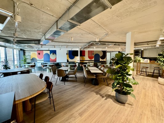 Un 'family office' valenciano compra a Inbest un edificio de oficinas en la calle Colón 