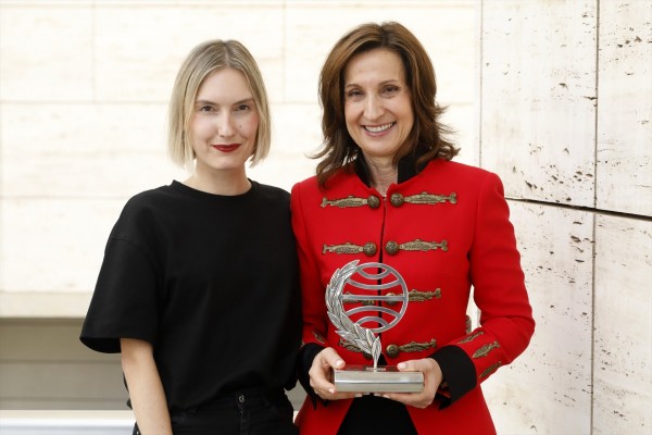 Las ganadoras del Premio Planeta subrayan en València la reacción de la ciudadanía ante la Dana

