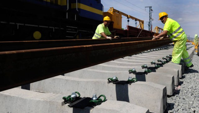 España necesita gastar 151.000 millones en obras de transporte para modernizar infraestructuras