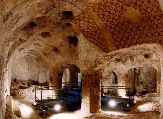 Los Baños Árabes de Elche sin audioguía desde verano y, junto a La Calahorra, sin traducción en inglés