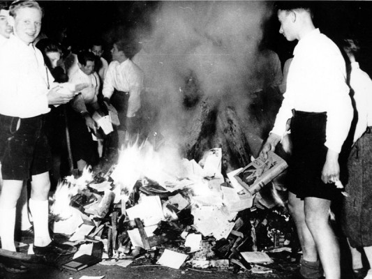 'Contra la lectura' con Mikita Brottman, pero sobre todo, contra la muerte del criterio