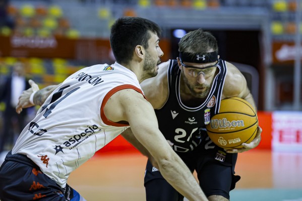 El Odilo enlaza cinco derrotas y no sale de descenso en Primera FEB: 76-80 ante el Valladolid en casa