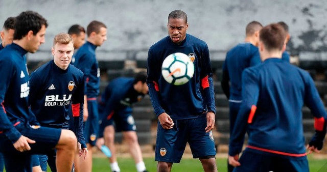 Maksimovic vuelve a la lista ante la lesión de Coquelin
