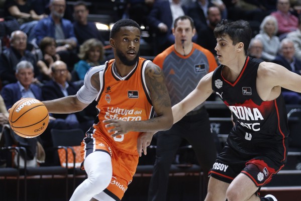 Valencia Basket supera a Bàsquet Girona gracias a una gran segunda mitad
