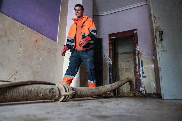 Dos tercios de los 10.000 ascensores dañados por la Dana siguen sin funcionar