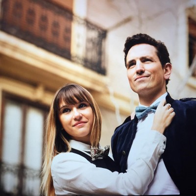 'Enshock', cuando las pajaritas valencianas se convierten en el nuevo collar de seda