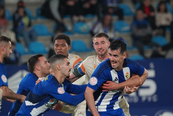 El CD Castellón desperdicia 80 minutos de superioridad en la recta final y dice adiós a la Copa