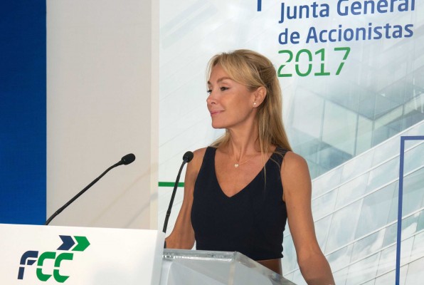 FCC vende el 49% de Aqualia al fondo IFM por 1.024 millones para reducir su deuda