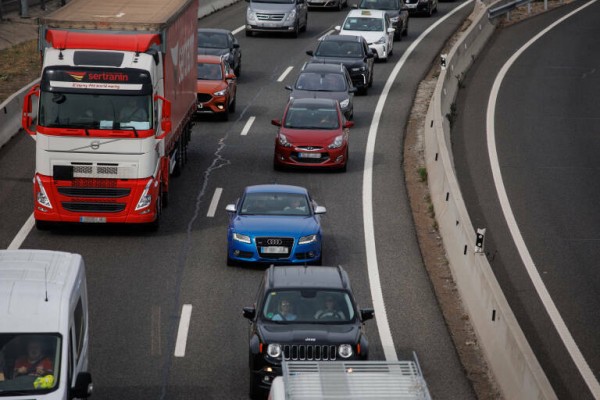 La DGT prevé en el puente más de 700.000 desplazamientos en carreteras valencianas 
