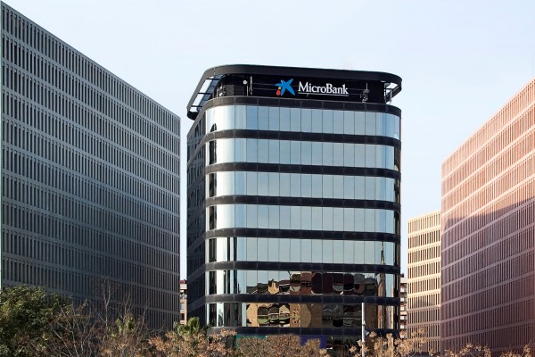 MicroBank otorga 215,5 millones en financiación con impacto social en la Comunitat Valenciana