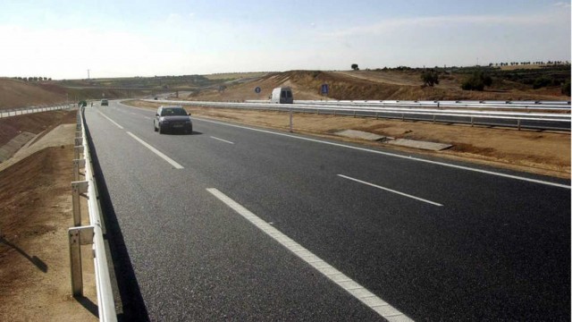 Informació asimètrica i autopistes, un mal de cap més per a les  PIMES