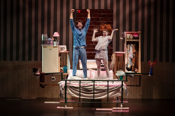 La comedia 'Baldosas' y la obra infantil 'El mundo lirondo' abren la temporada teatral del Luzzy en Cartagena