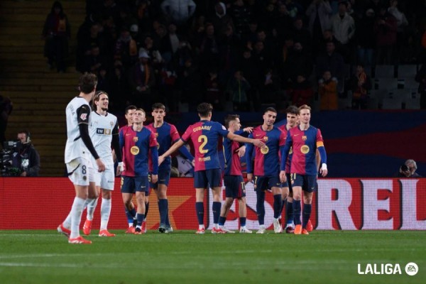 El Valencia recibe siete goles en la Liga setenta años después